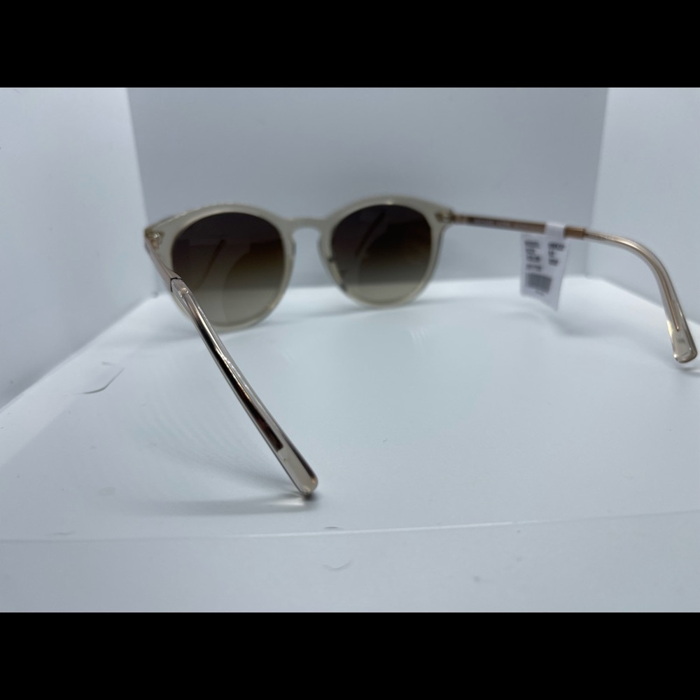 Michael Kors - Picture 2 of 9